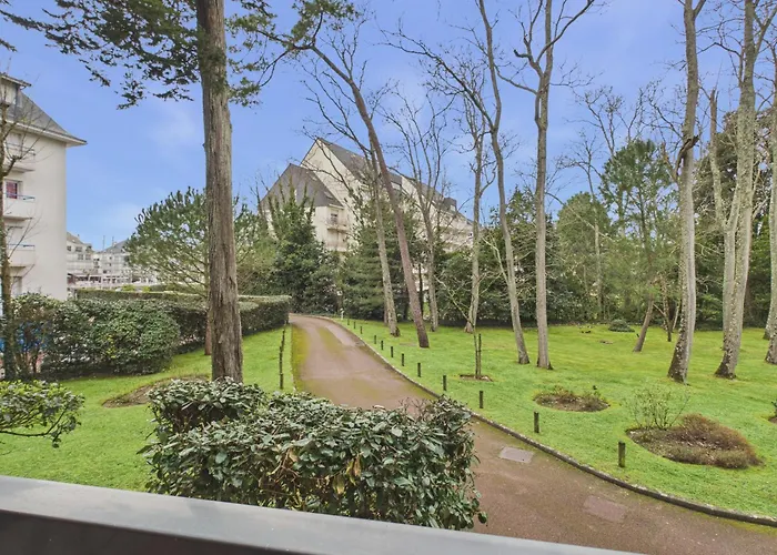 A 70m De La Plage, Pour 2 Sur Apartment La Baule-Escoublac